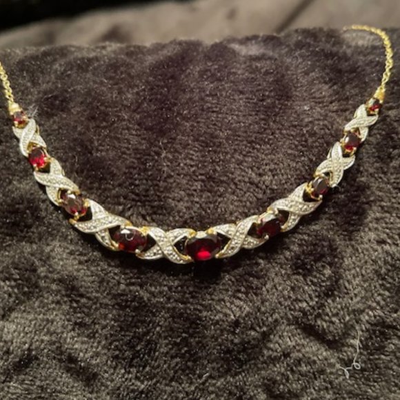 Diamonds and 7.0 CTW Garnet 17 Inch Designer Necklace. - Picture 4 of 8
